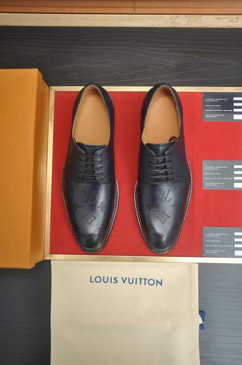 Picture of Louis Vuitton Shoes _SKULVsz39-45hnq015514789